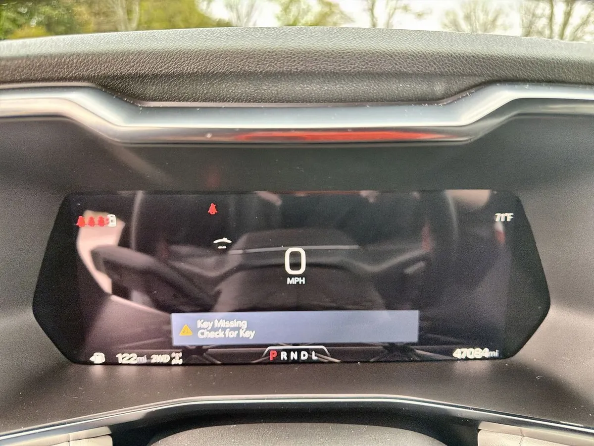2024 GMC Canyon AT4X thumbnail 12