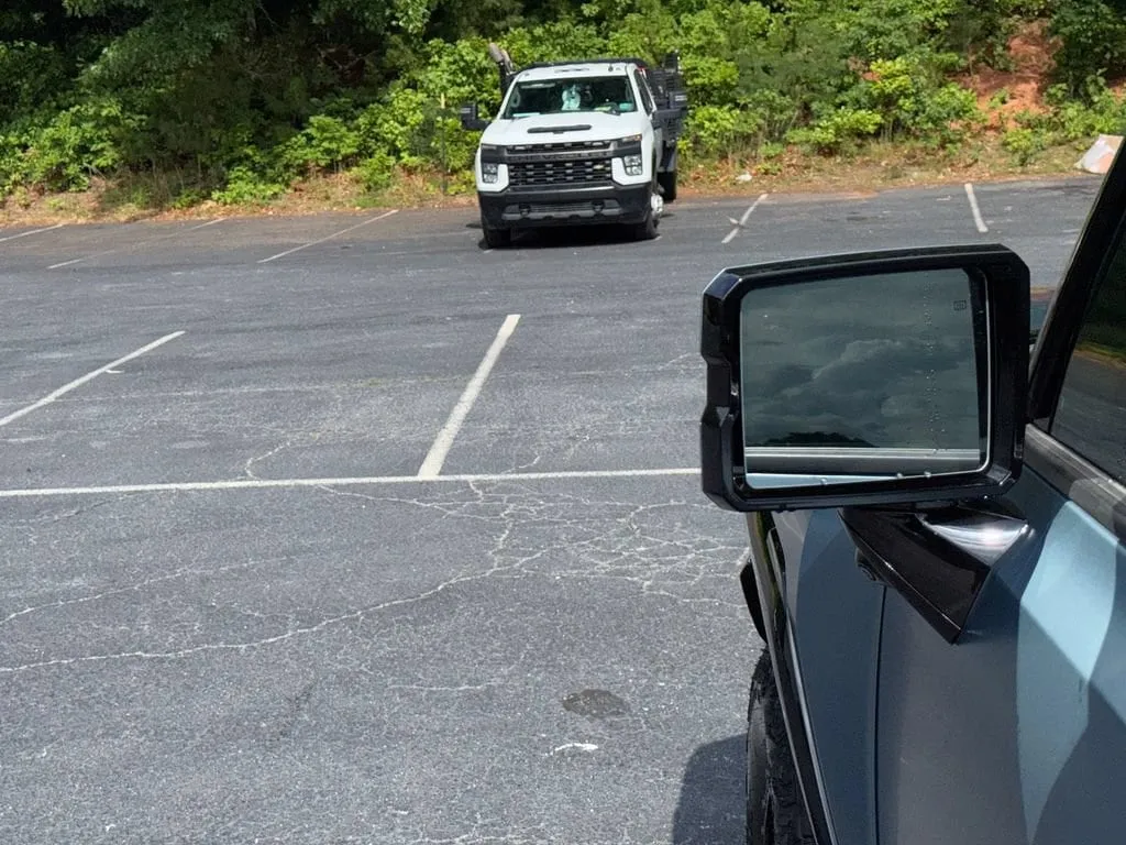2024 GMC HUMMER EV SUV 3X Omega Limited Edition thumbnail 11
