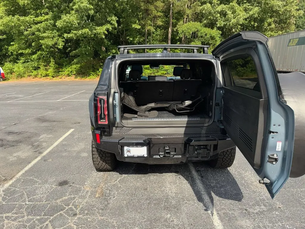 2024 GMC HUMMER EV SUV 3X Omega Limited Edition thumbnail 35