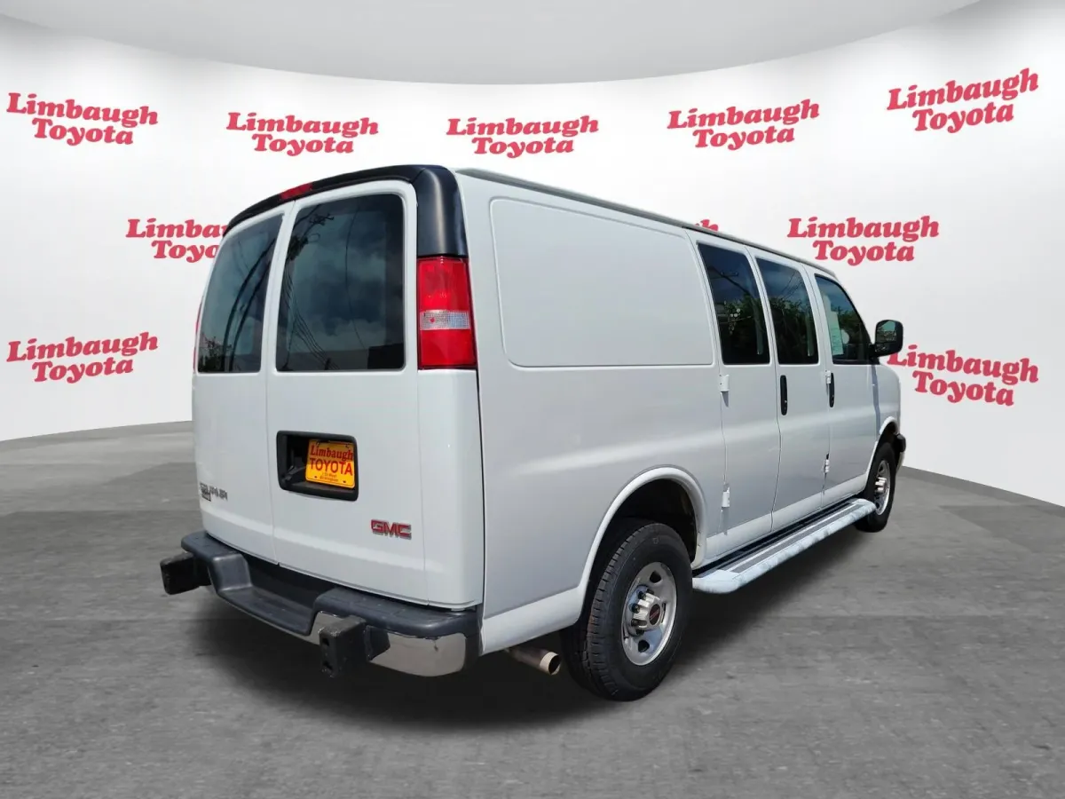 2024 GMC Savana Cargo Van Work Van thumbnail 16