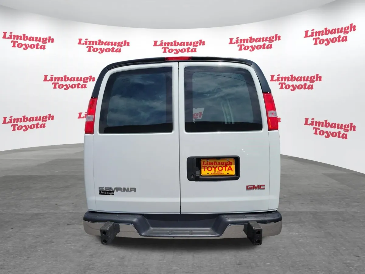 2024 GMC Savana Cargo Van Work Van thumbnail 17