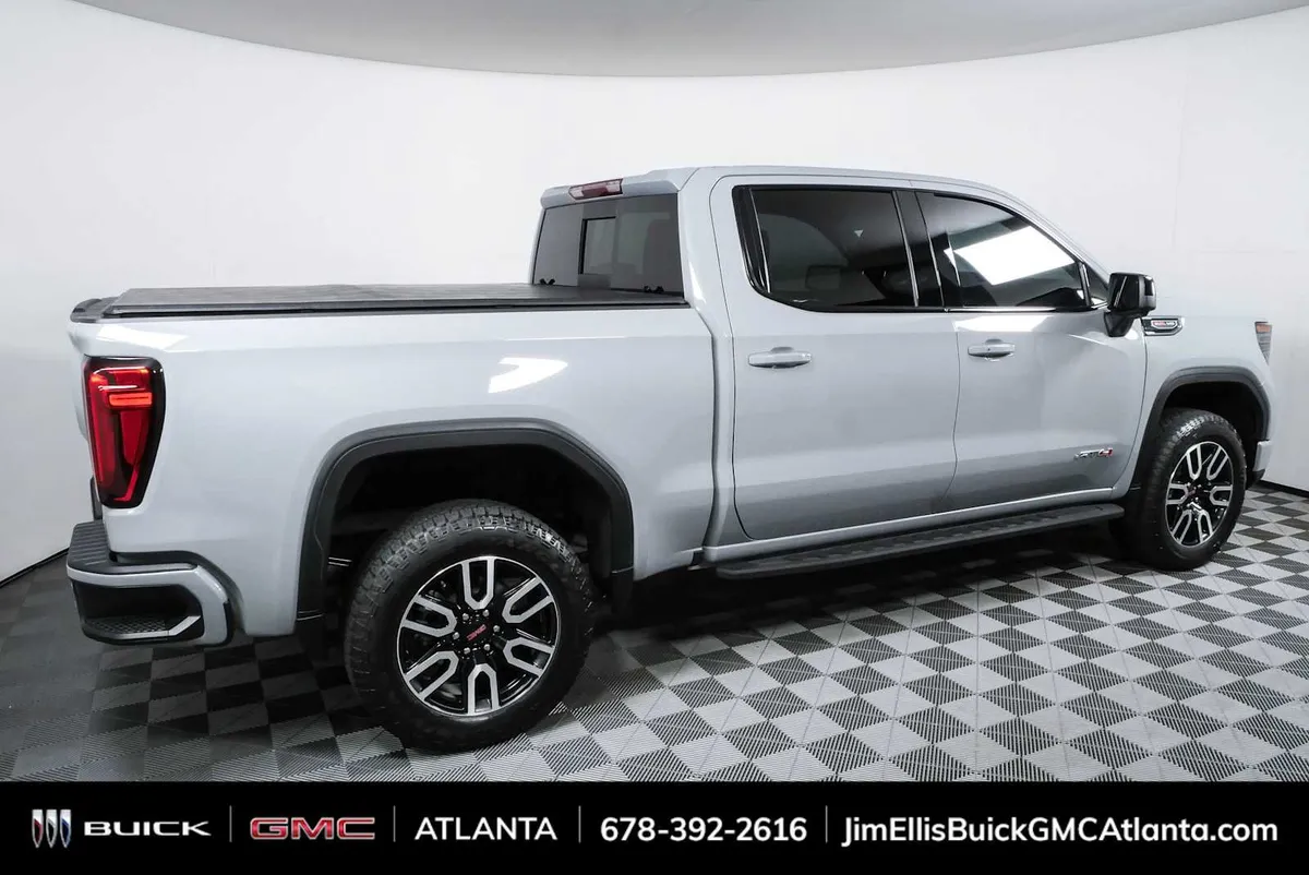 2024 GMC Sierra 1500 AT4 thumbnail 2