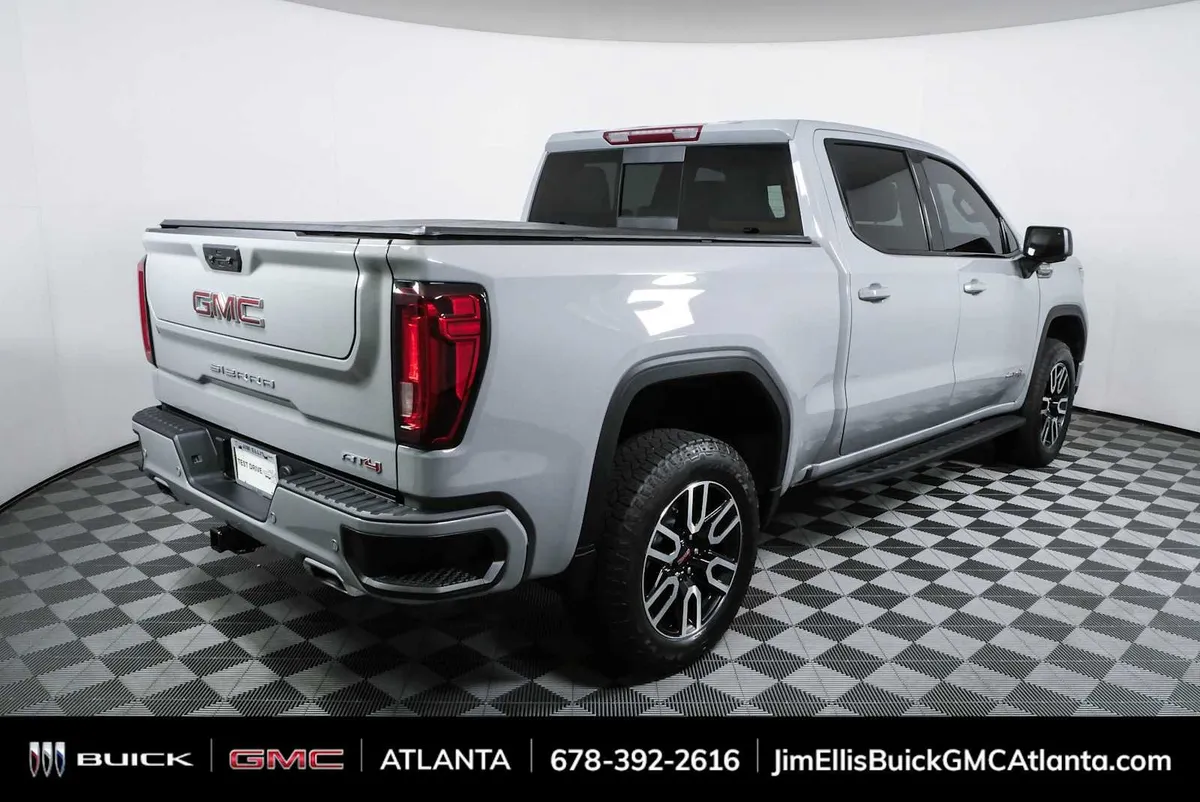 2024 GMC Sierra 1500 AT4 thumbnail 3