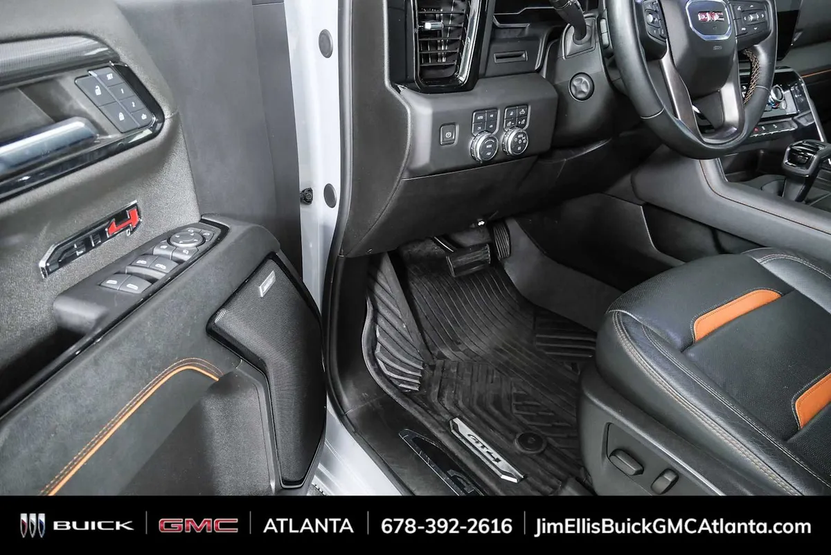 2024 GMC Sierra 1500 AT4 thumbnail 8