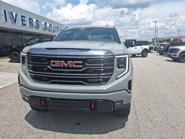 2024 GMC Sierra 1500 AT4 thumbnail 2