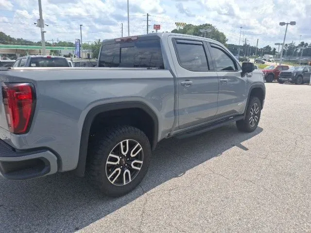 2024 GMC Sierra 1500 AT4 thumbnail 5