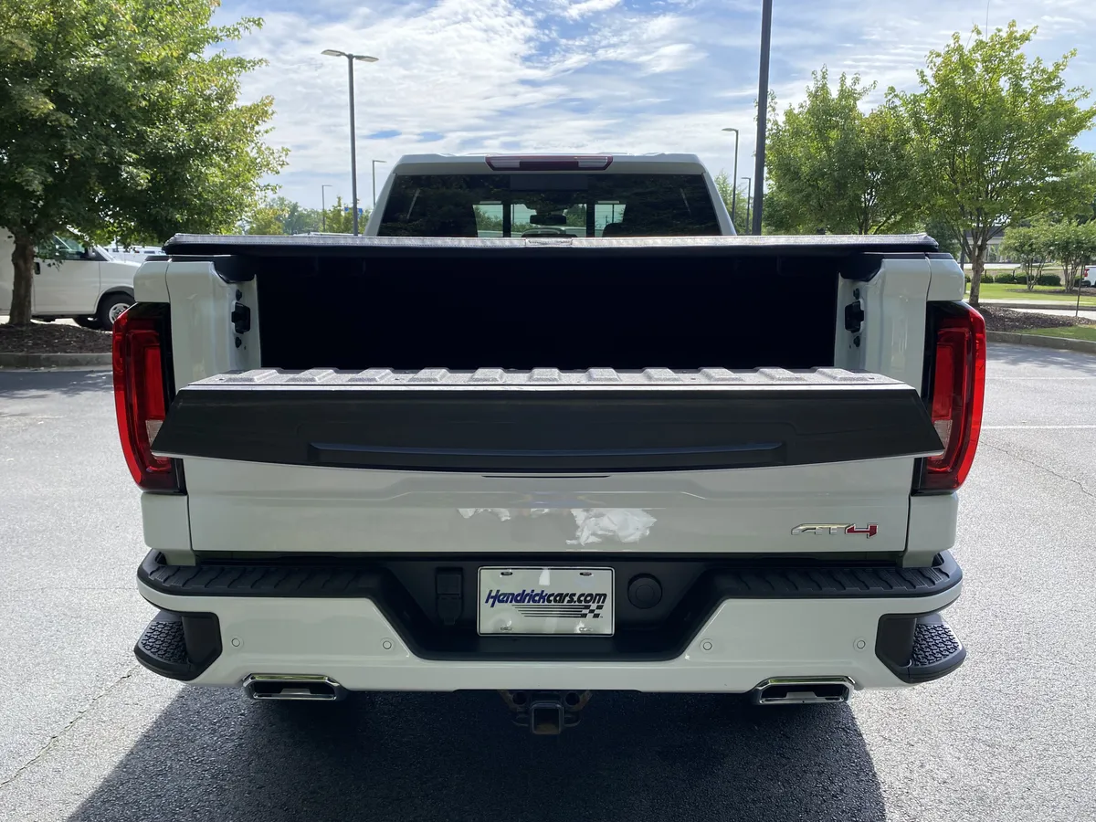 2024 GMC Sierra 1500 AT4 thumbnail 10