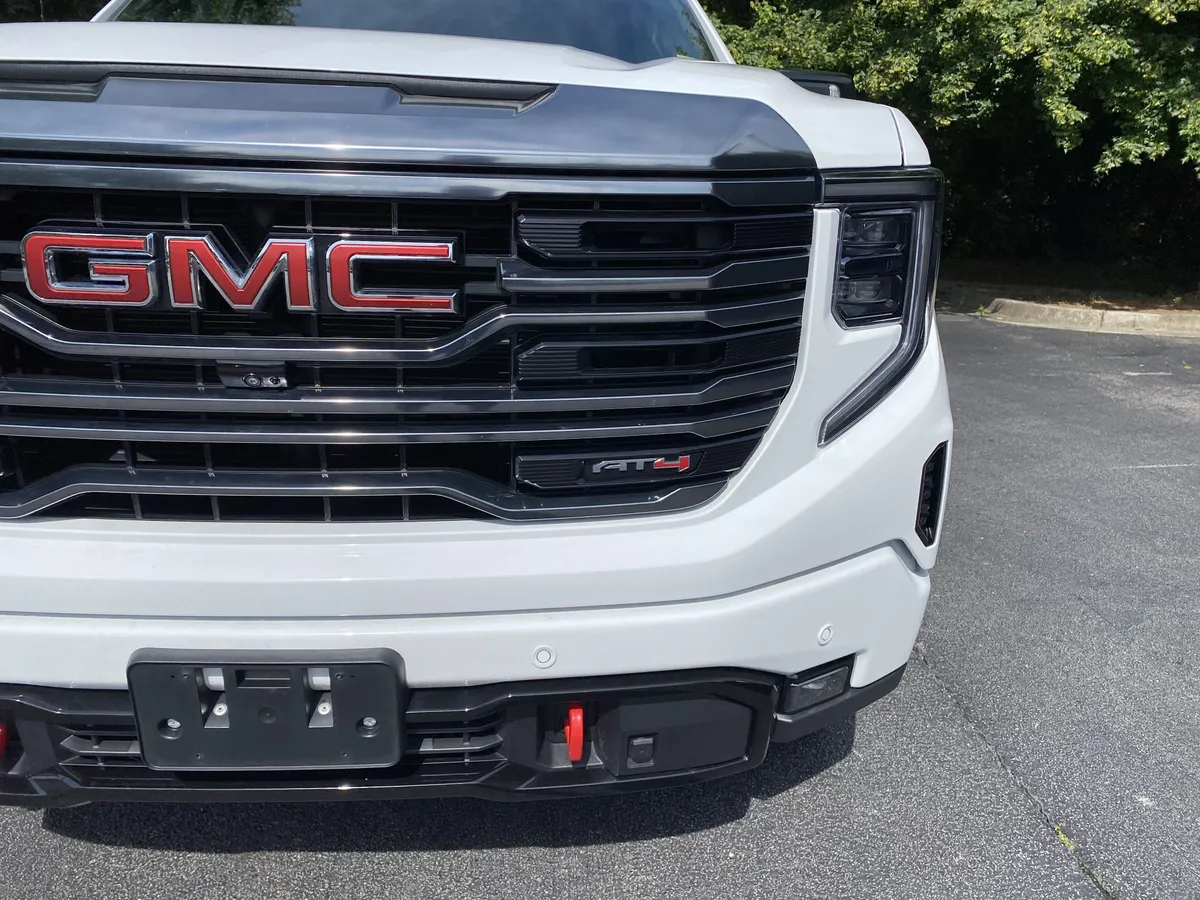 2024 GMC Sierra 1500 AT4 thumbnail 14