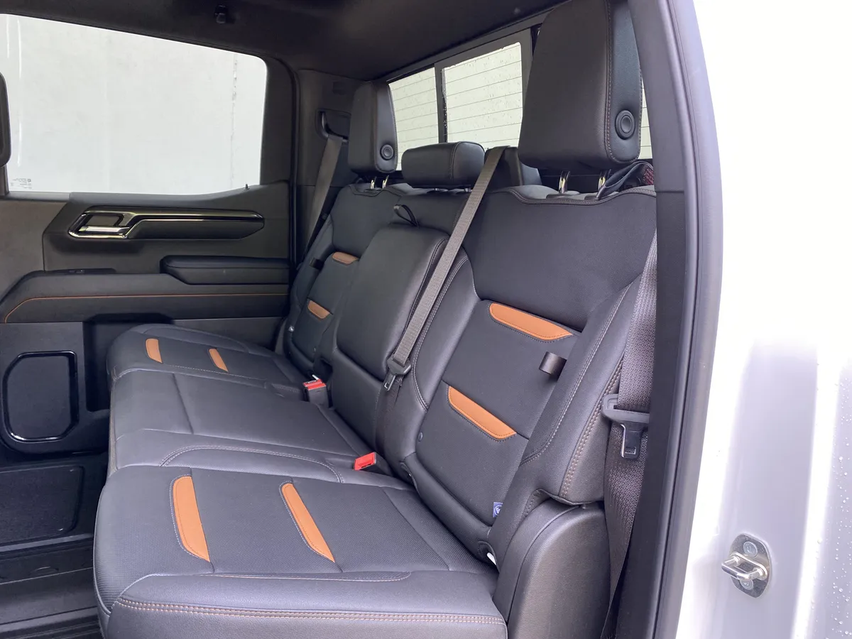 2024 GMC Sierra 1500 AT4 thumbnail 38