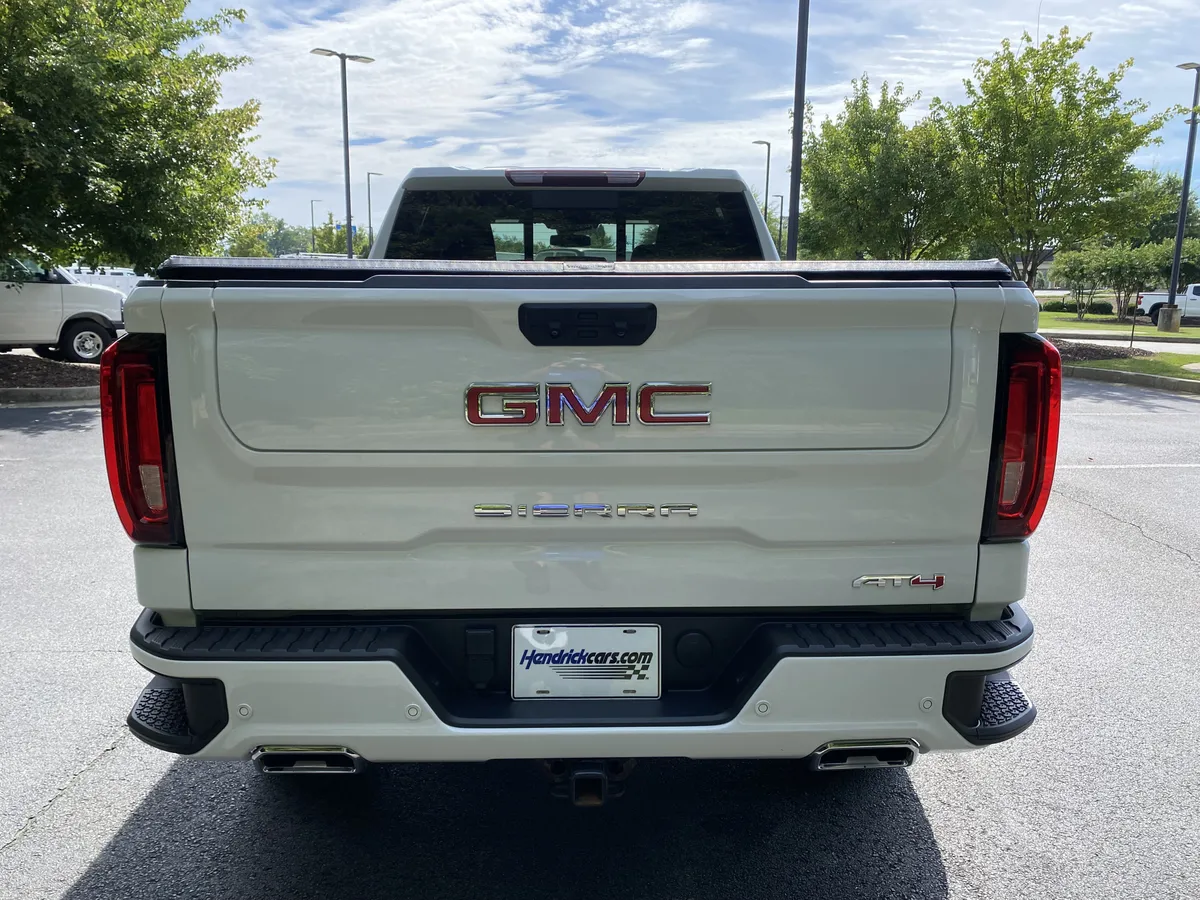 2024 GMC Sierra 1500 AT4 thumbnail 7