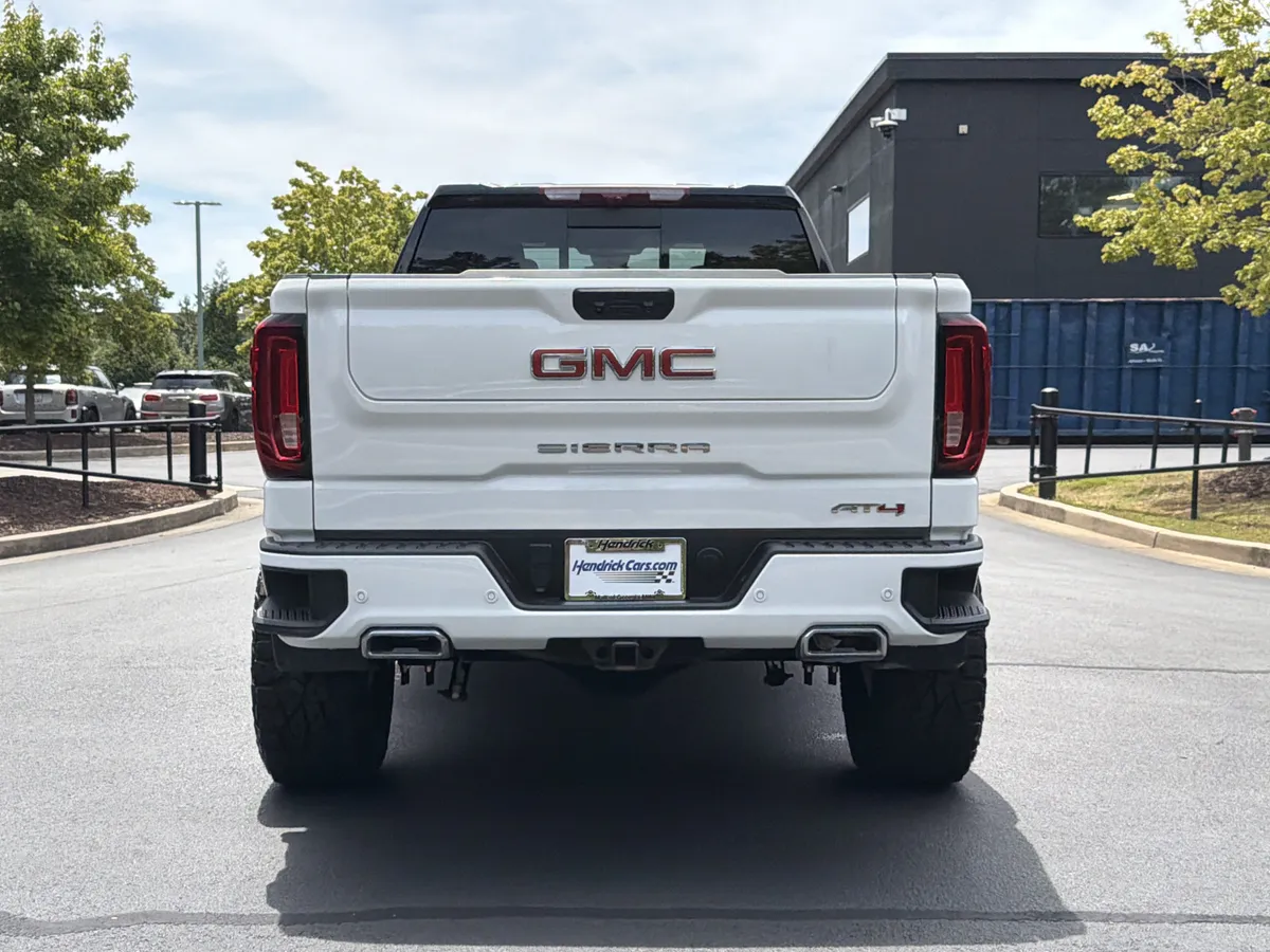 2024 GMC Sierra 1500 AT4 thumbnail 16