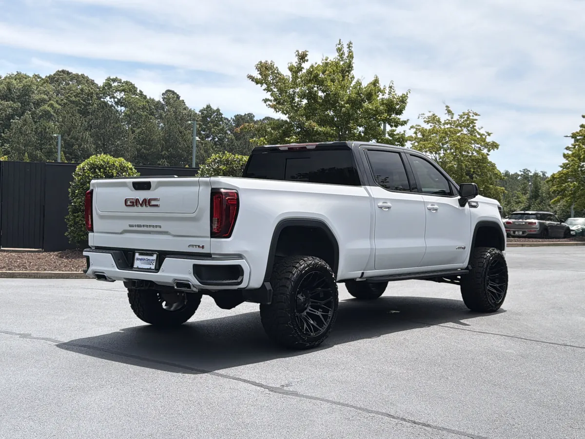 2024 GMC Sierra 1500 AT4 thumbnail 2
