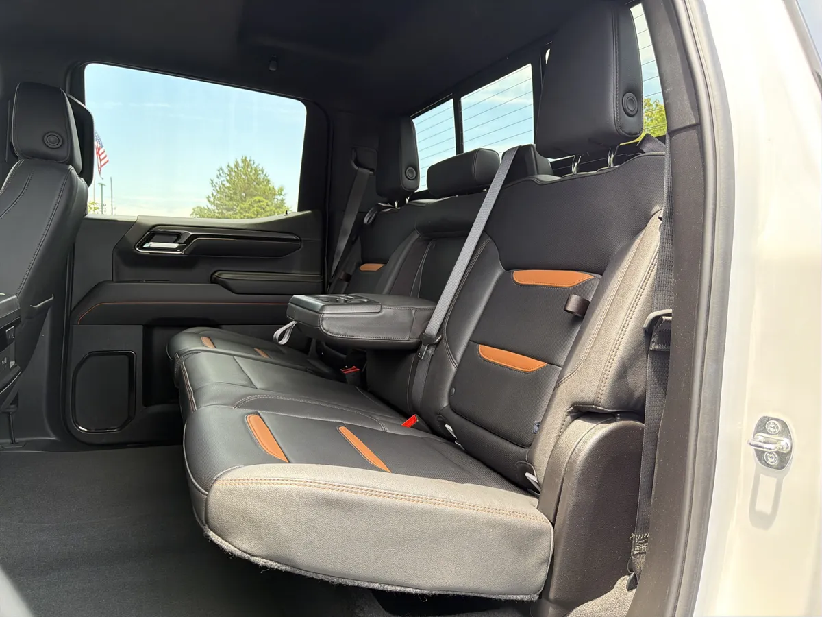 2024 GMC Sierra 1500 AT4 thumbnail 40