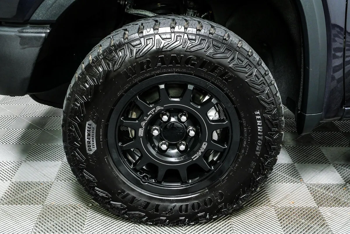 2024 GMC Sierra 1500 AT4X thumbnail 36