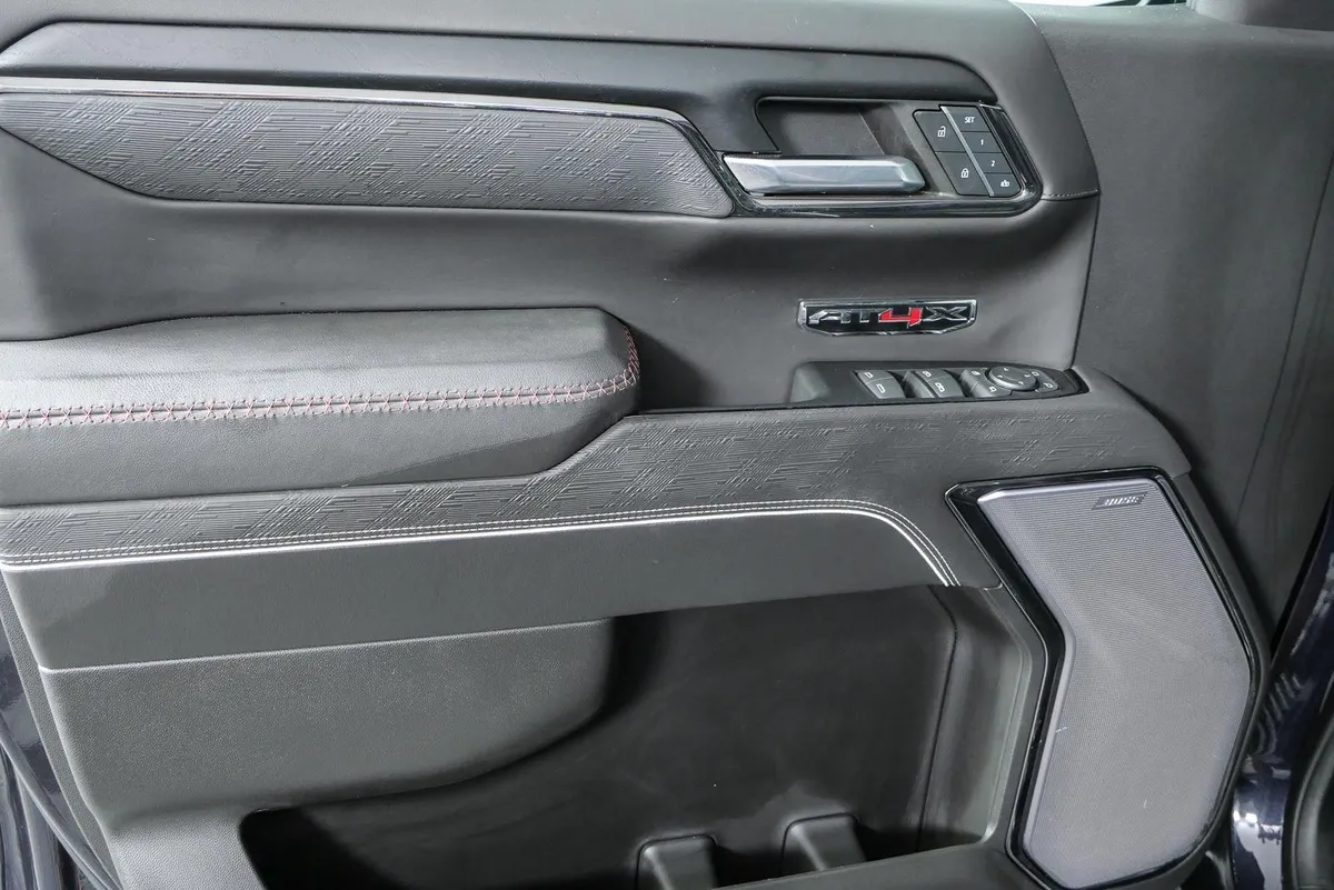 2024 GMC Sierra 1500 AT4X thumbnail 6