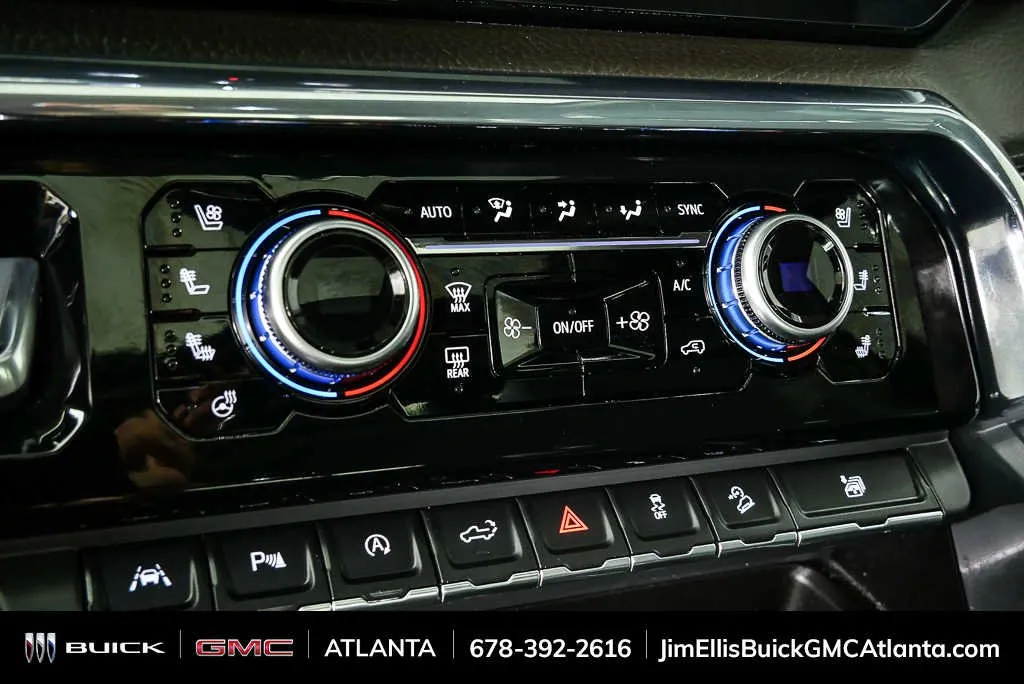 2024 GMC Sierra 1500 Denali thumbnail 17