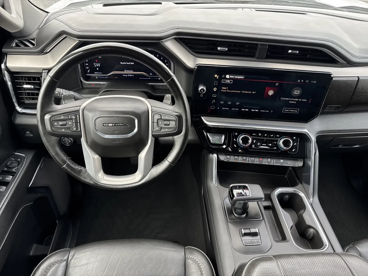 2024 GMC Sierra 1500 Denali thumbnail 16