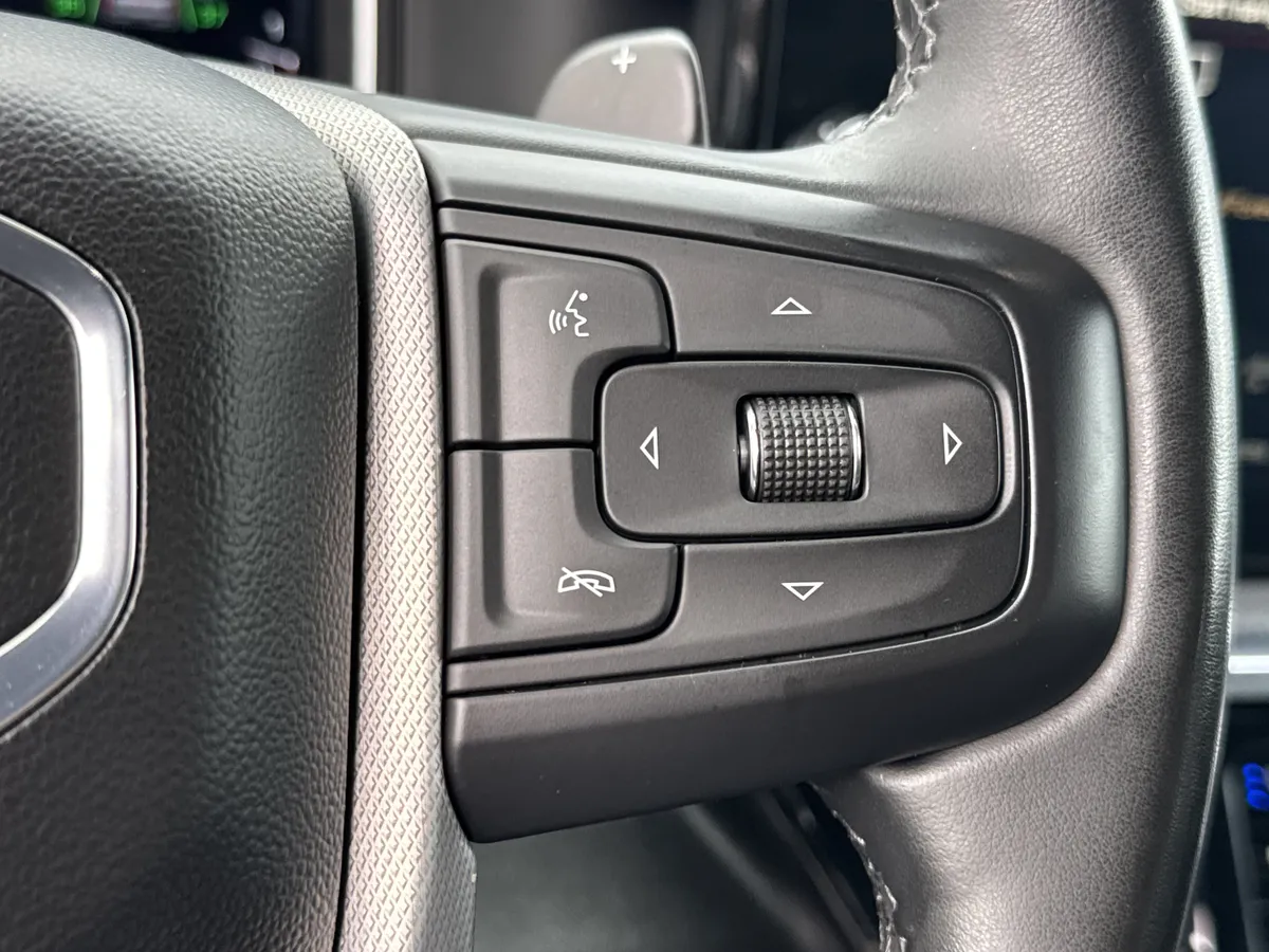 2024 GMC Sierra 1500 Denali thumbnail 19
