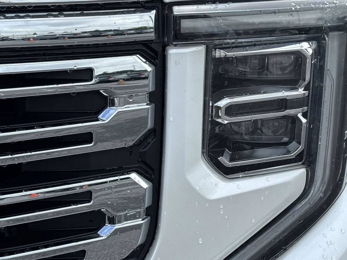 2024 GMC Sierra 1500 Denali thumbnail 5