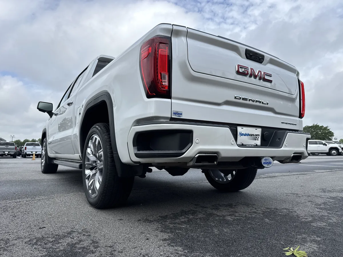 2024 GMC Sierra 1500 Denali thumbnail 7