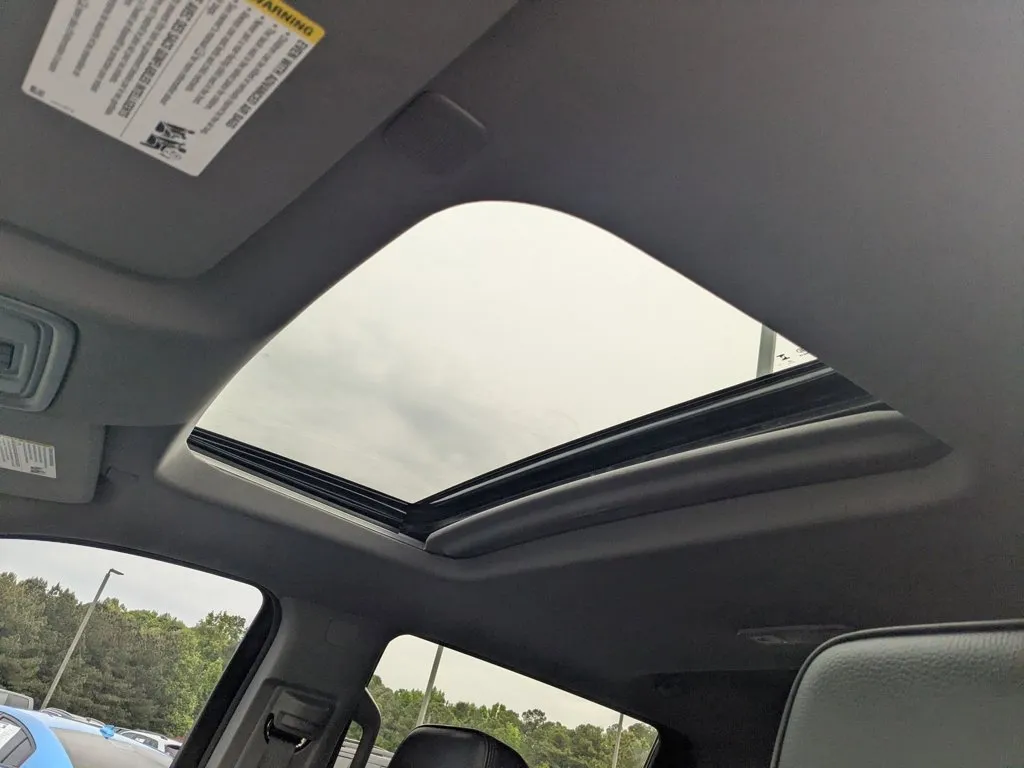 2024 GMC Sierra 1500 Denali thumbnail 24