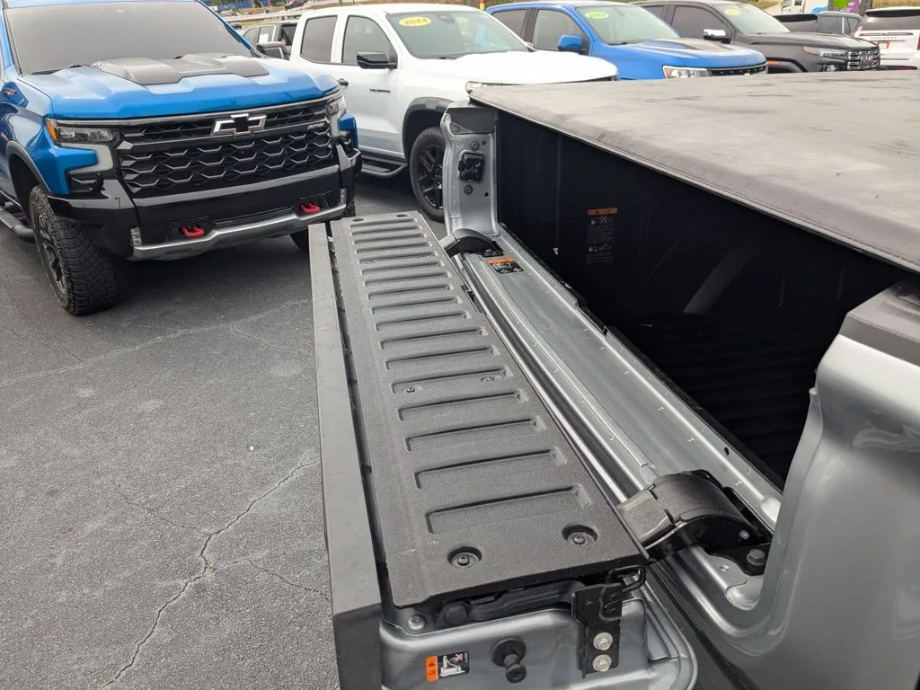 2024 GMC Sierra 1500 Denali thumbnail 26
