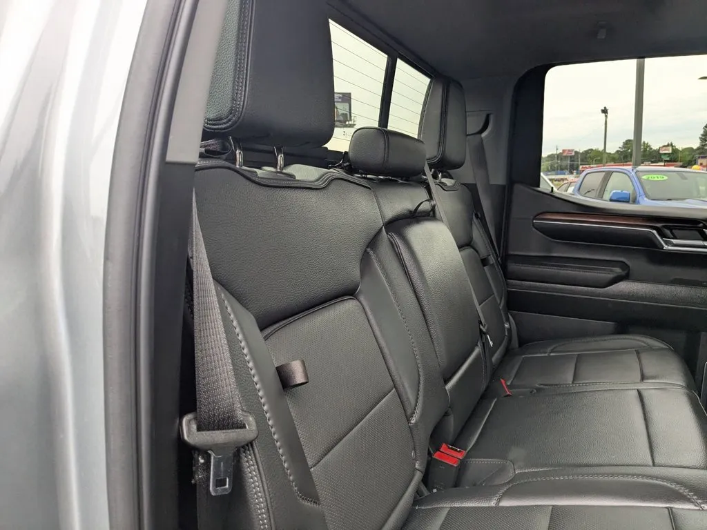 2024 GMC Sierra 1500 Denali thumbnail 27