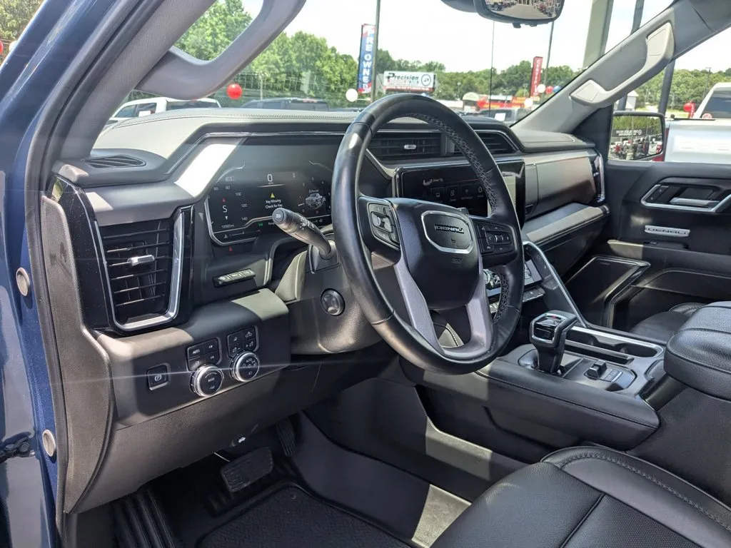 2024 GMC Sierra 1500 Denali thumbnail 14