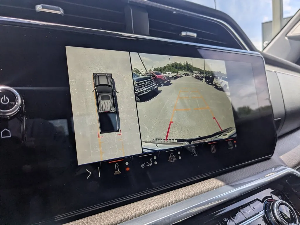 2024 GMC Sierra 1500 Denali thumbnail 18