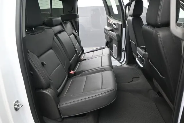 2024 GMC Sierra 1500 Denali thumbnail 16