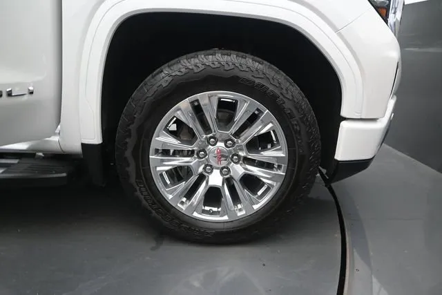 2024 GMC Sierra 1500 Denali thumbnail 18