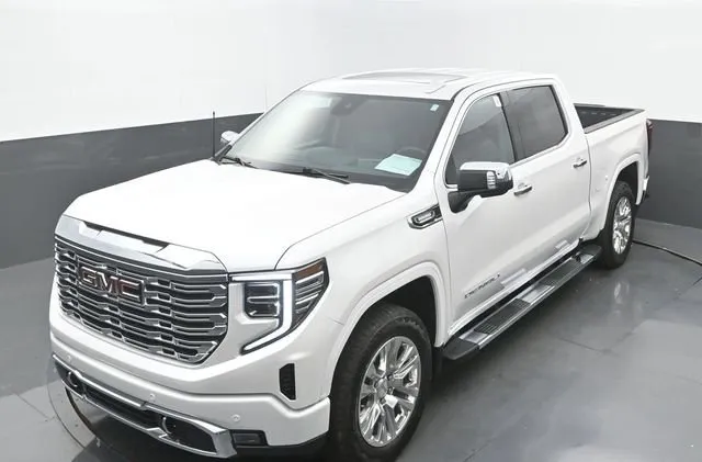 2024 GMC Sierra 1500 Denali thumbnail 32