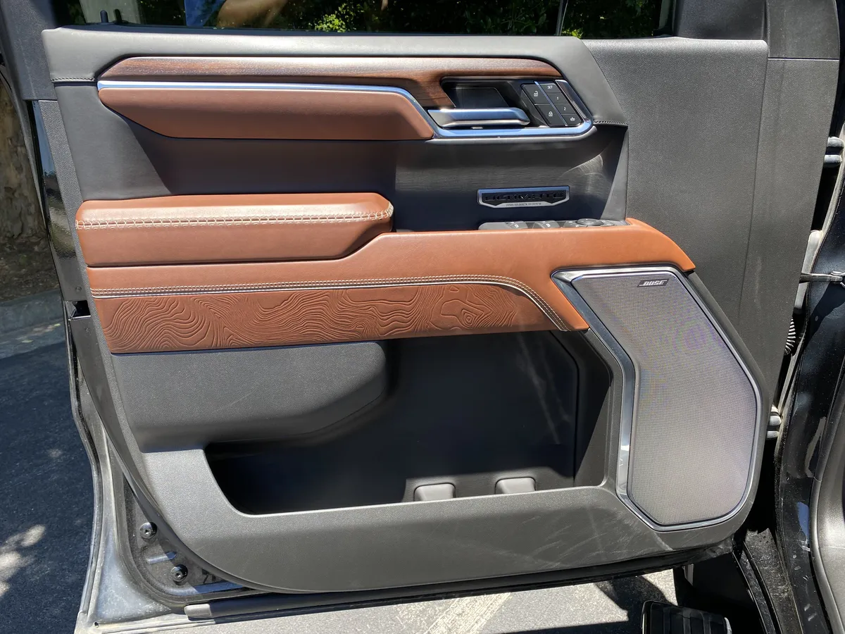 2024 GMC Sierra 1500 Denali Ultimate thumbnail 15
