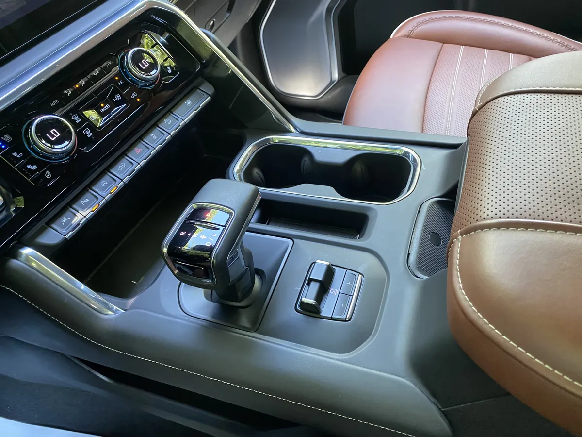2024 GMC Sierra 1500 Denali Ultimate thumbnail 31