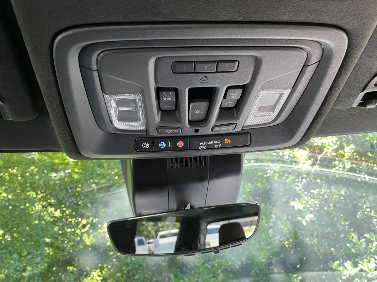2024 GMC Sierra 1500 Denali Ultimate thumbnail 33