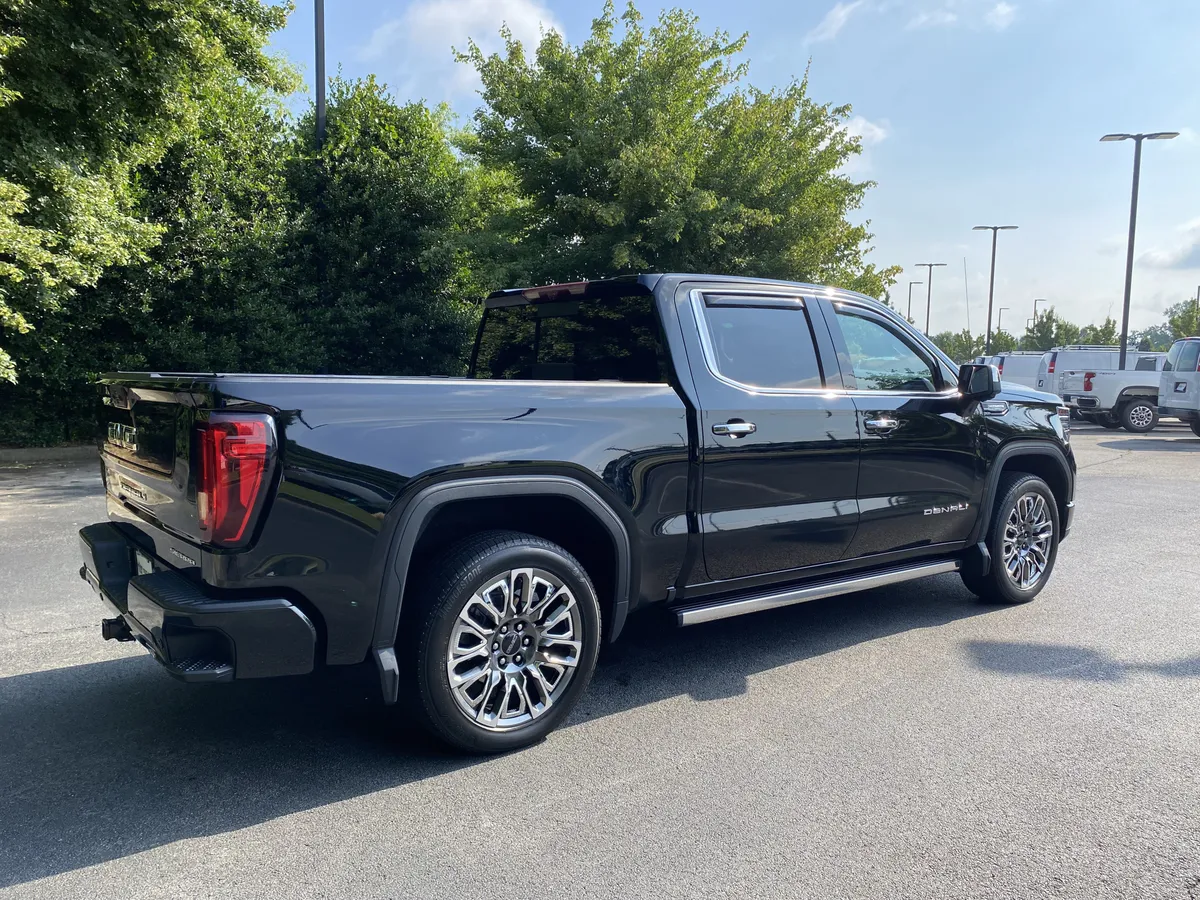 2024 GMC Sierra 1500 Denali Ultimate thumbnail 8