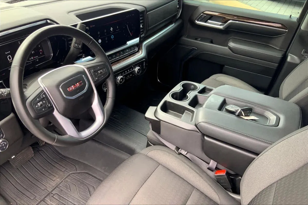 2024 GMC Sierra 1500 Elevation thumbnail 15