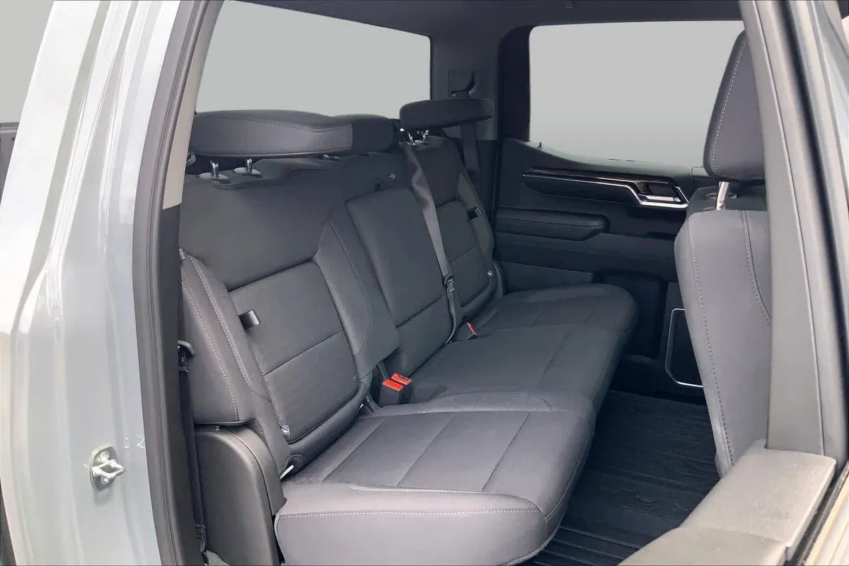 2024 GMC Sierra 1500 Elevation thumbnail 18