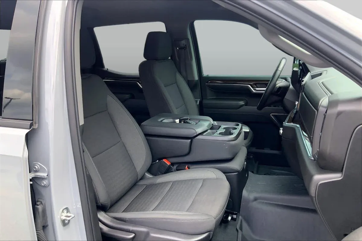 2024 GMC Sierra 1500 Elevation thumbnail 9