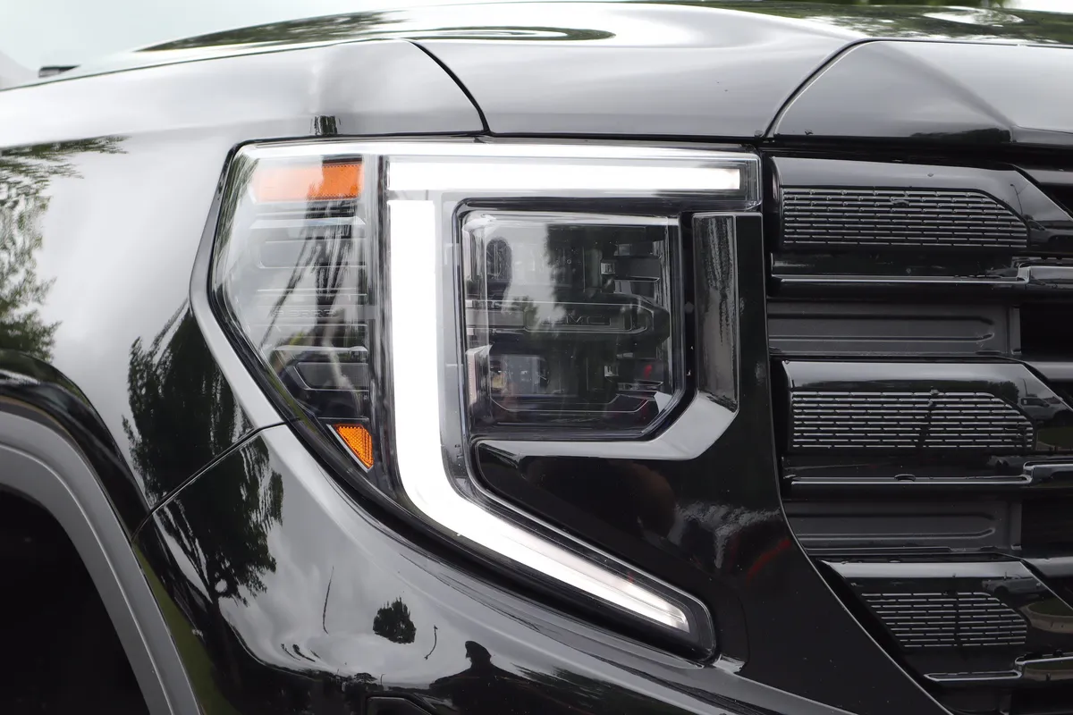 2024 GMC Sierra 1500 Elevation thumbnail 31