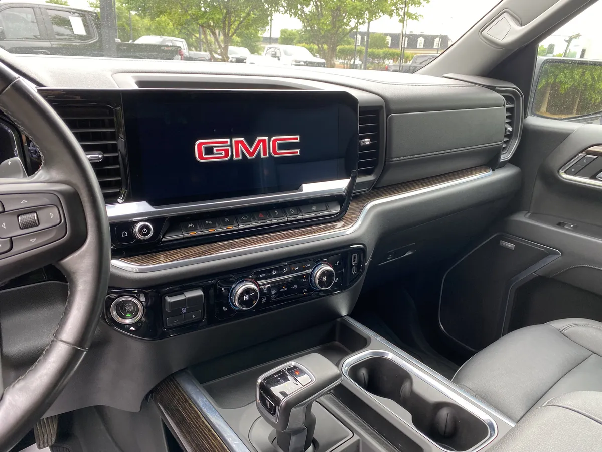 2024 GMC Sierra 1500 Elevation thumbnail 23