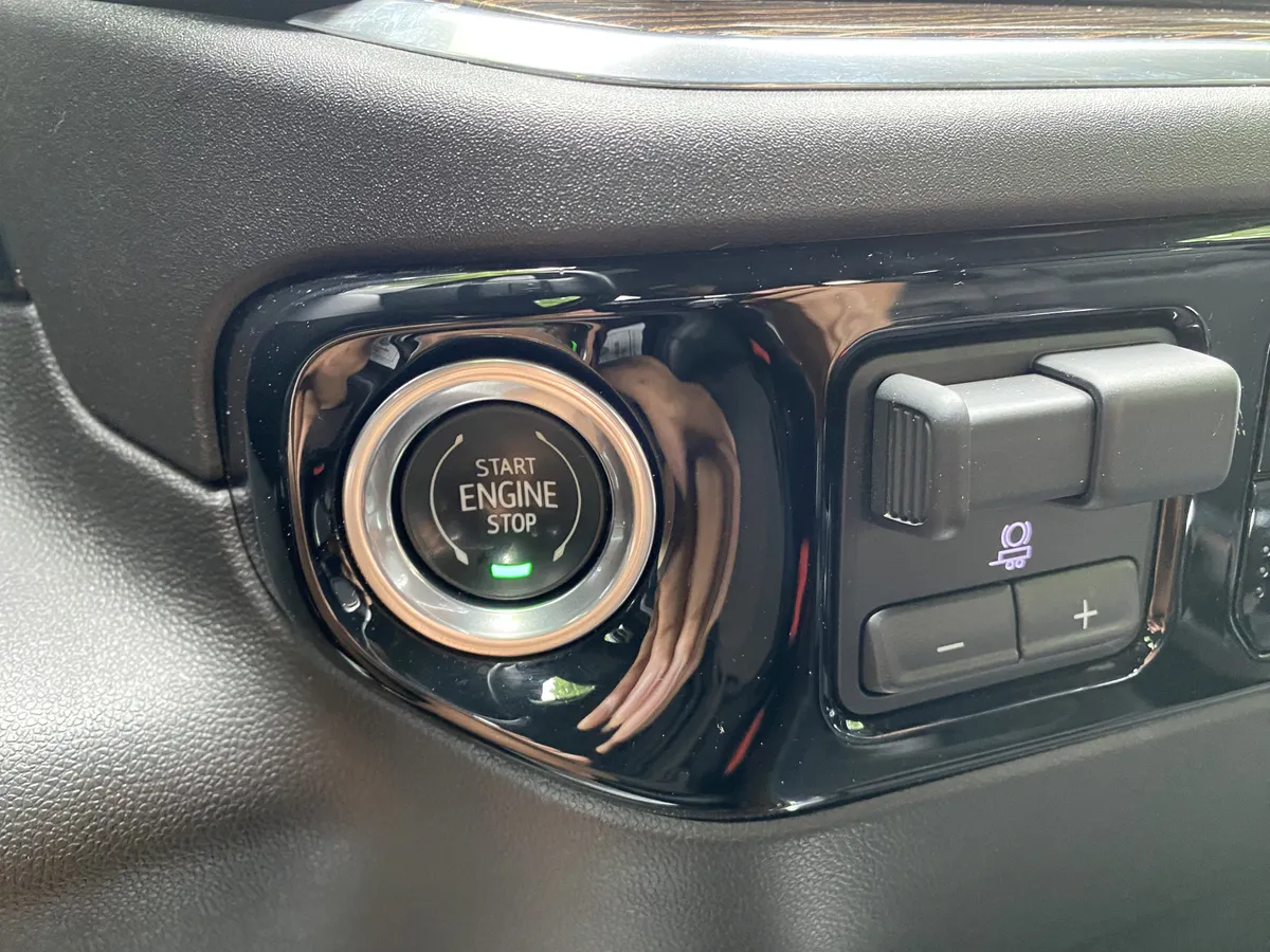 2024 GMC Sierra 1500 Elevation thumbnail 28