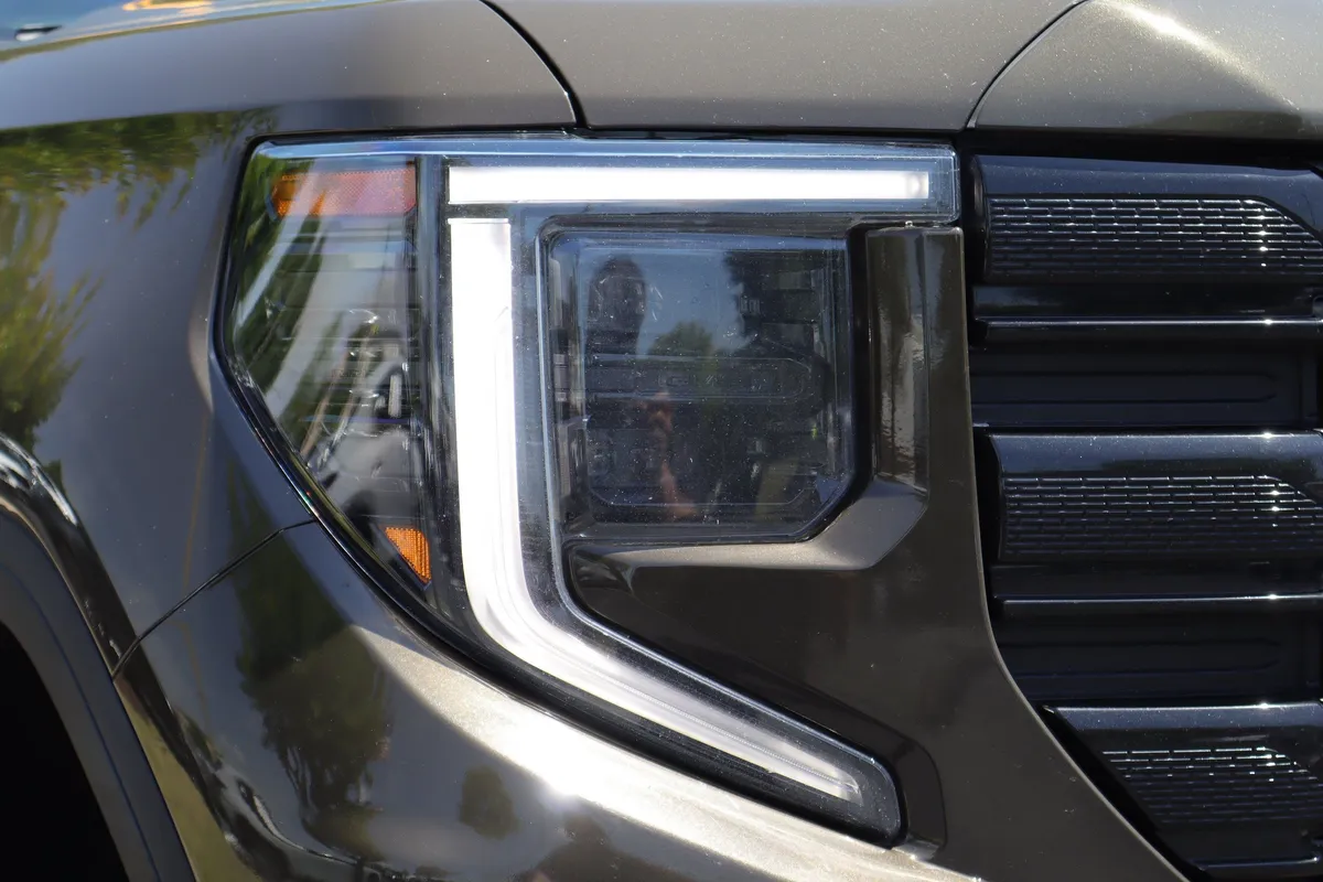 2024 GMC Sierra 1500 Elevation thumbnail 29