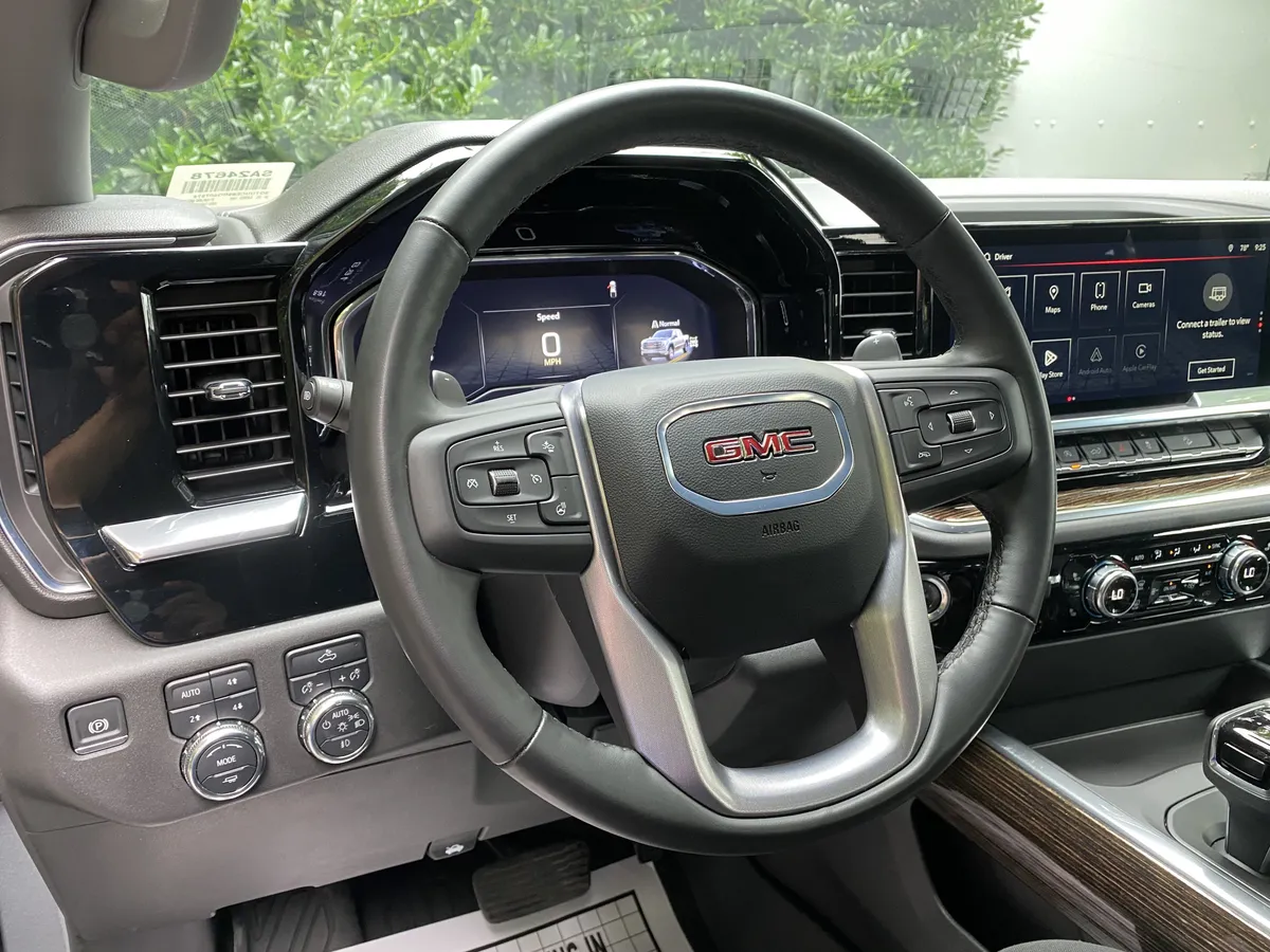 2024 GMC Sierra 1500 Elevation thumbnail 17