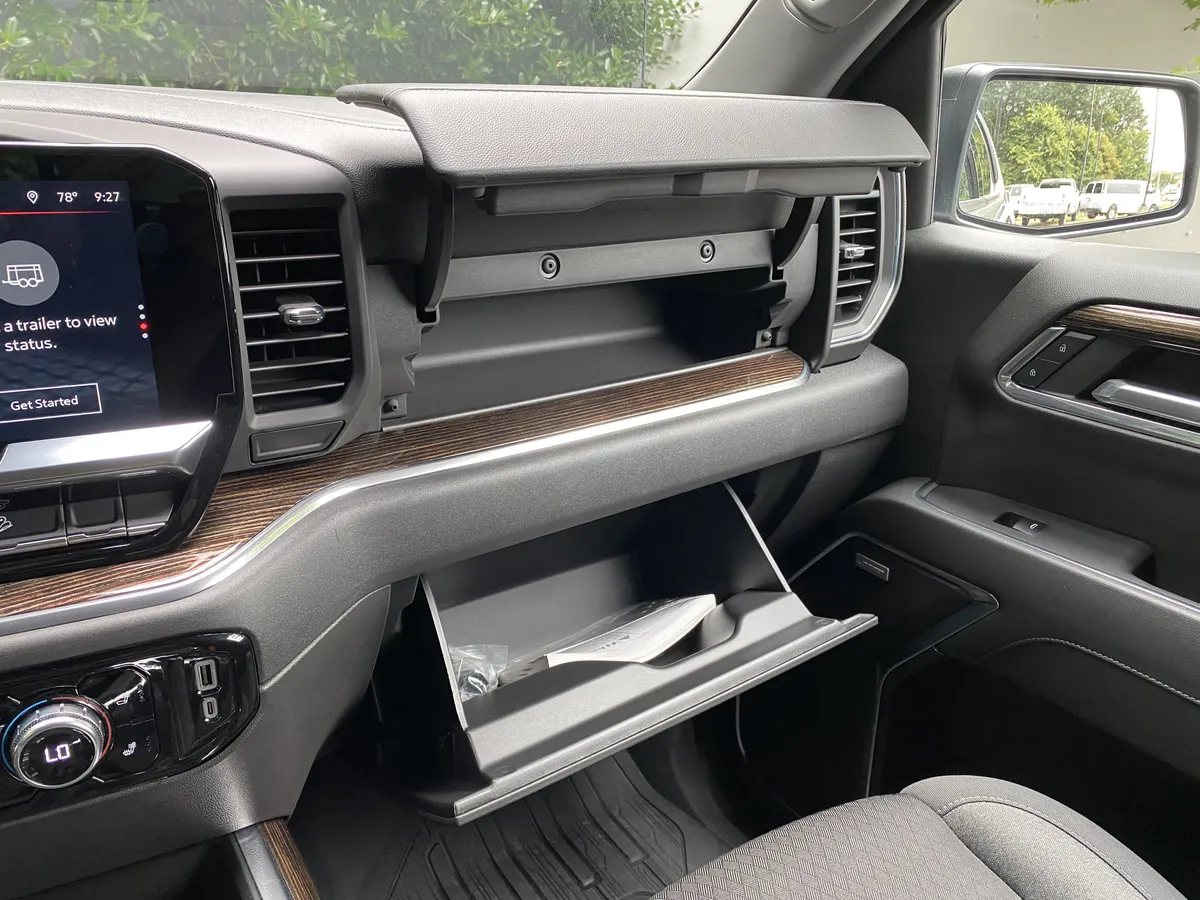 2024 GMC Sierra 1500 Elevation thumbnail 32