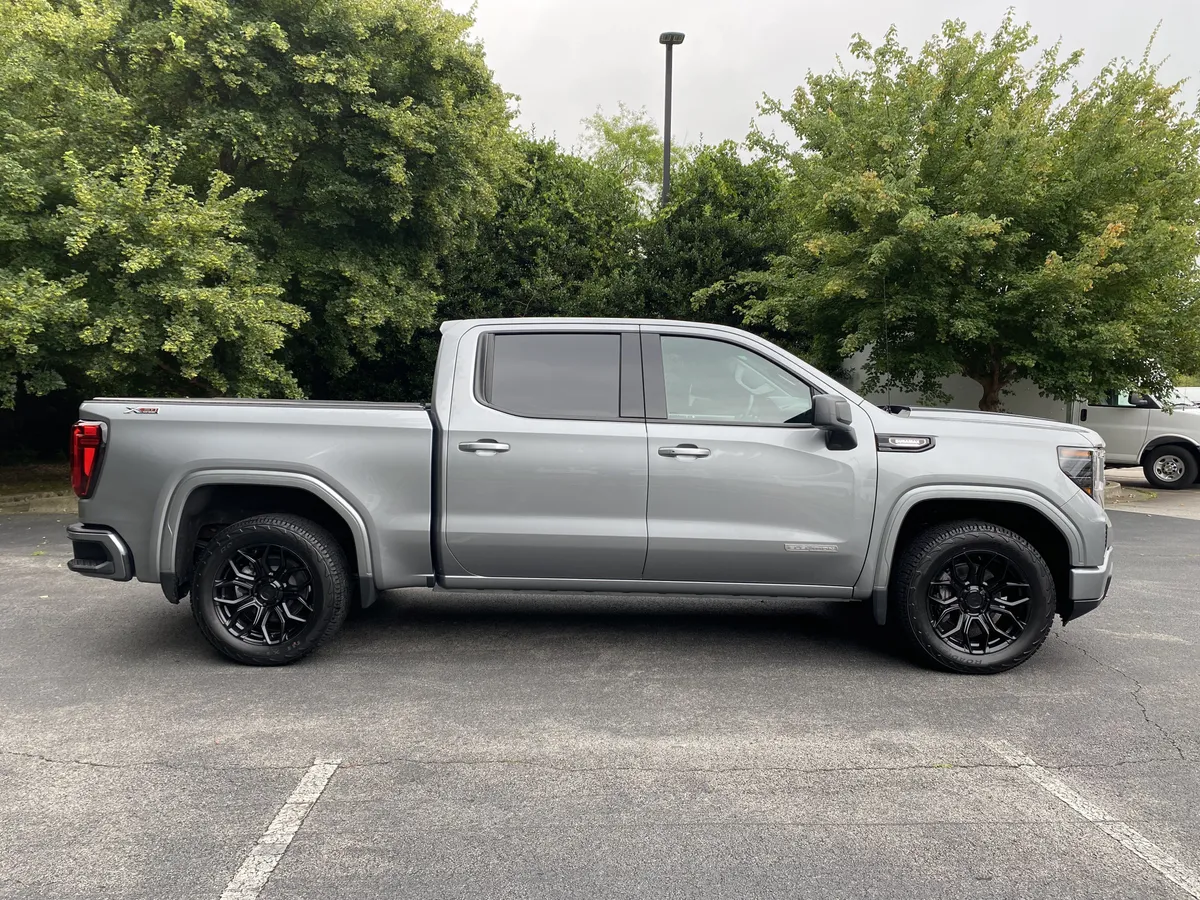 2024 GMC Sierra 1500 Elevation thumbnail 9