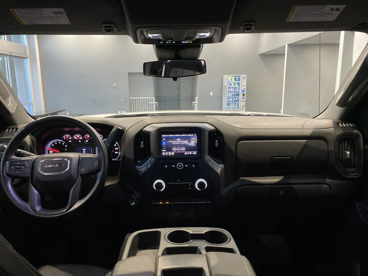 2024 GMC Sierra 1500 Pro thumbnail 32