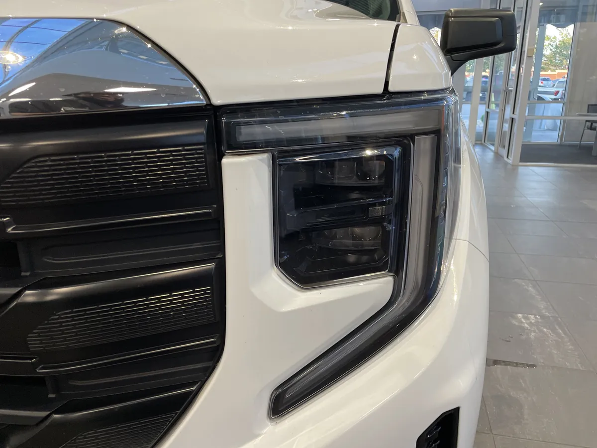 2024 GMC Sierra 1500 Pro thumbnail 4