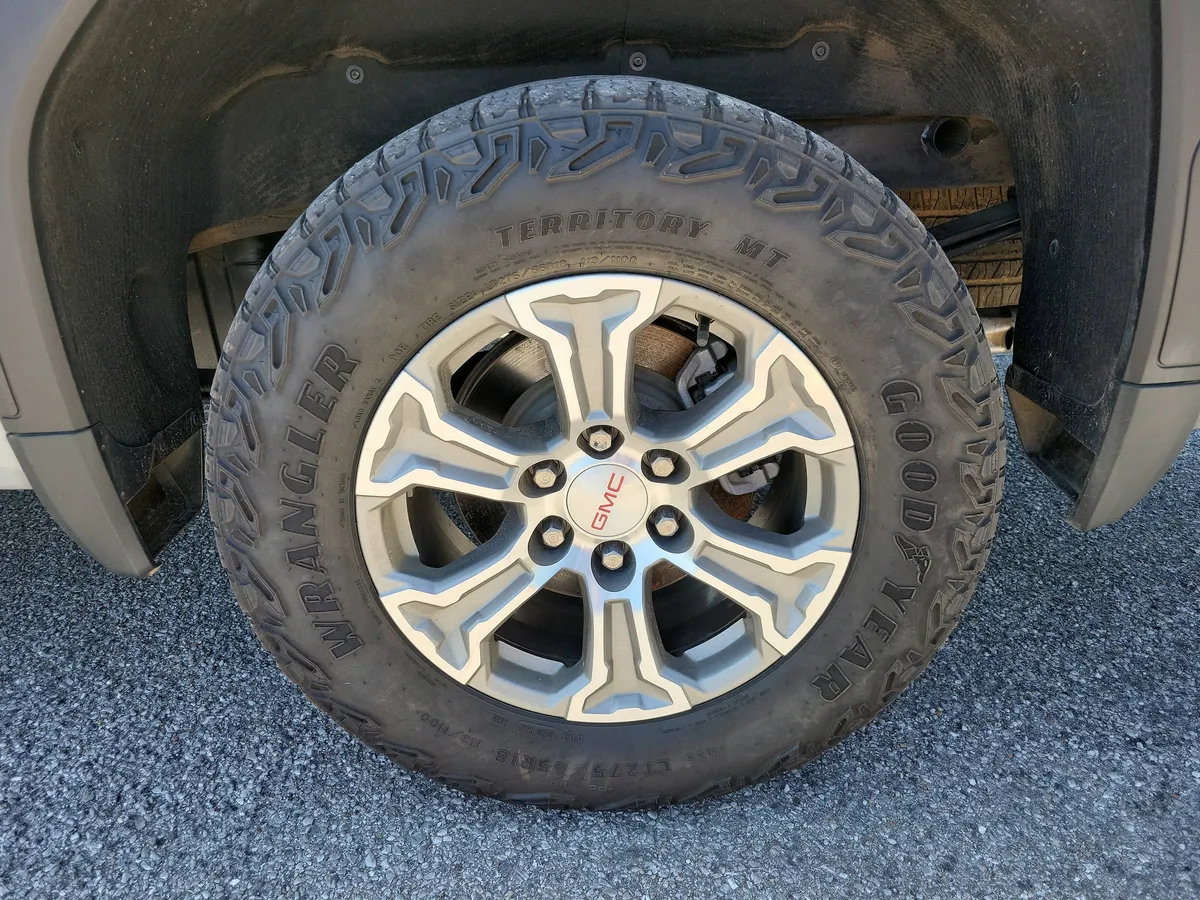 2024 GMC Sierra 1500 SLE thumbnail 25