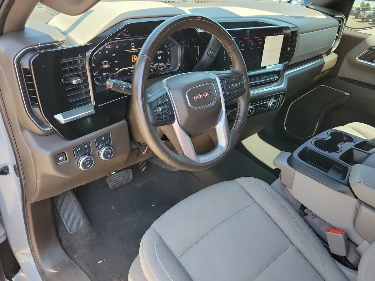 2024 GMC Sierra 1500 SLE thumbnail 3